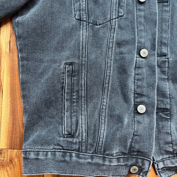 John Galt Brandy Melville Kaylee Washed Black Denim Barn Goth Jacket Small Y2K - Picture 3 of 5